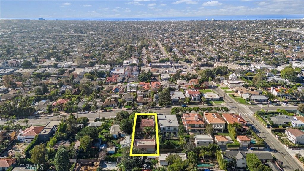 Photo of 3524 Grand View Boulevard, Los Angeles, CA 90066 (MLS # SR26004951)