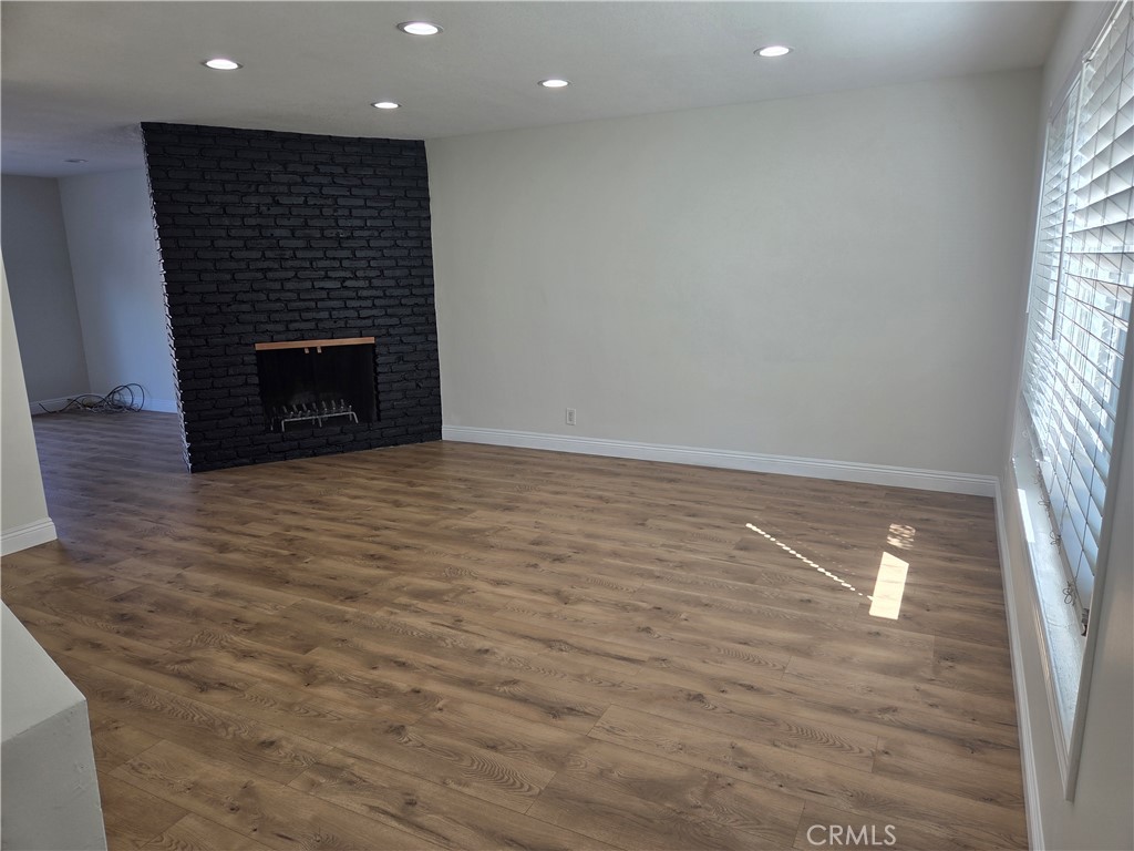 1107 W Memory Lane 6C