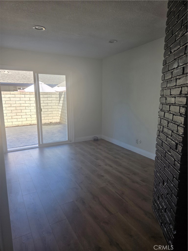 1107 W Memory Lane 6C