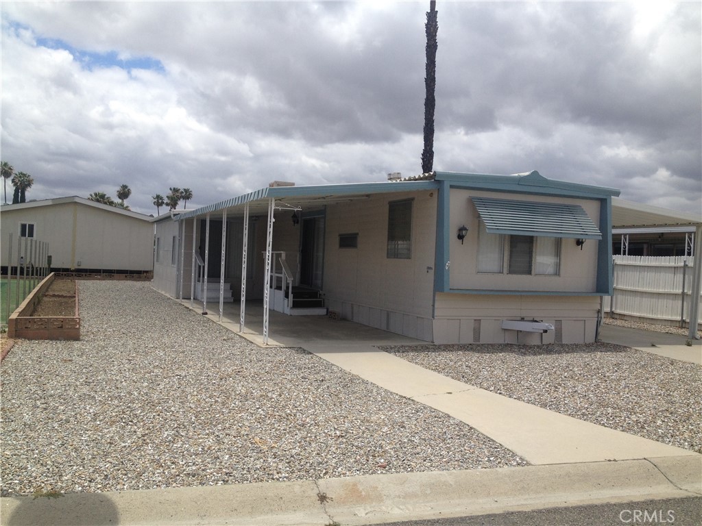 Great 2 bedroom single wide with large lot. Amazing Sierra Dawn Community. Own Your Own Land !. Sharp home next to Community Clubhouse. Pool and tennis Court. Low Homeowner Association Fee. Close to shopping center.