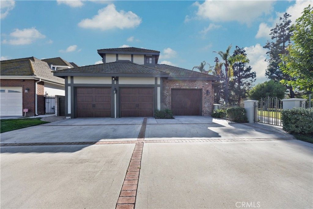 Photo of 2 Linda Rae Way, Arcadia, CA 91006 (MLS # WS25278872)