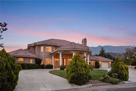 Photo of 38136 Butterfly Court, Yucaipa, CA 92399 (MLS # CV26161821)