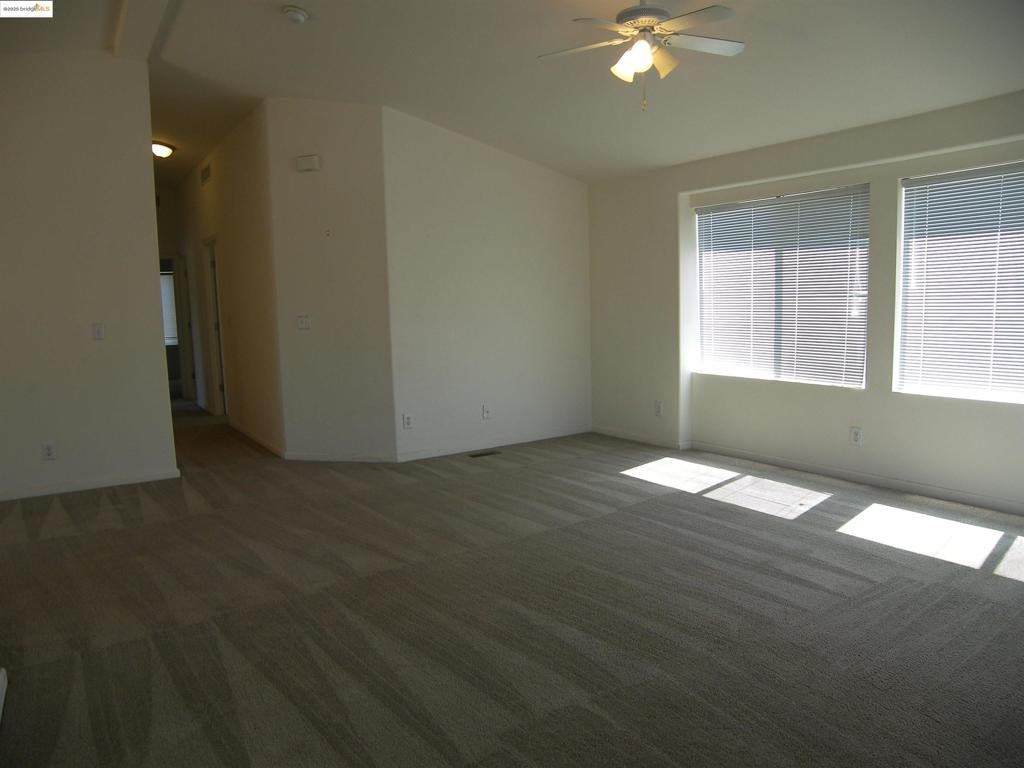 22877 E Parkwood Dr.
