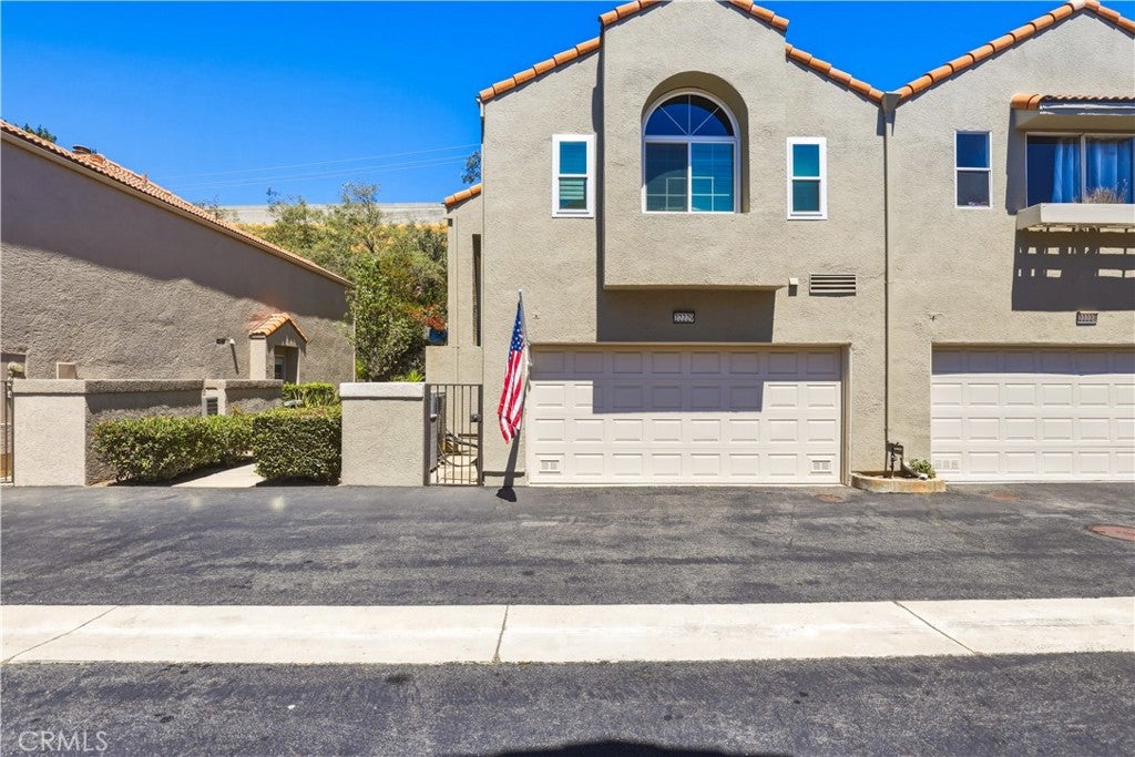 22229 Shadow Valley
