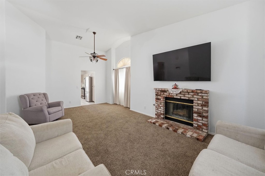 4141 De Anza