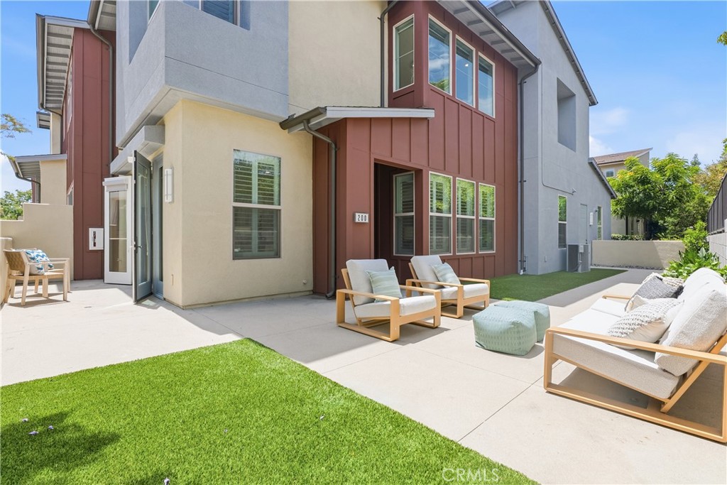200 Alienta Lane