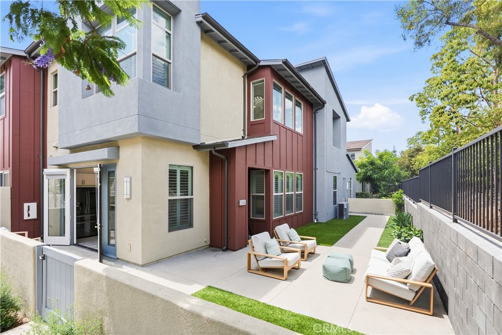 200 Alienta Lane