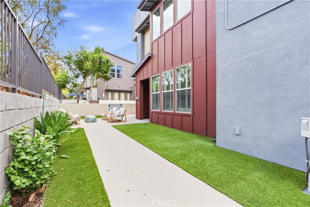 200 Alienta Lane