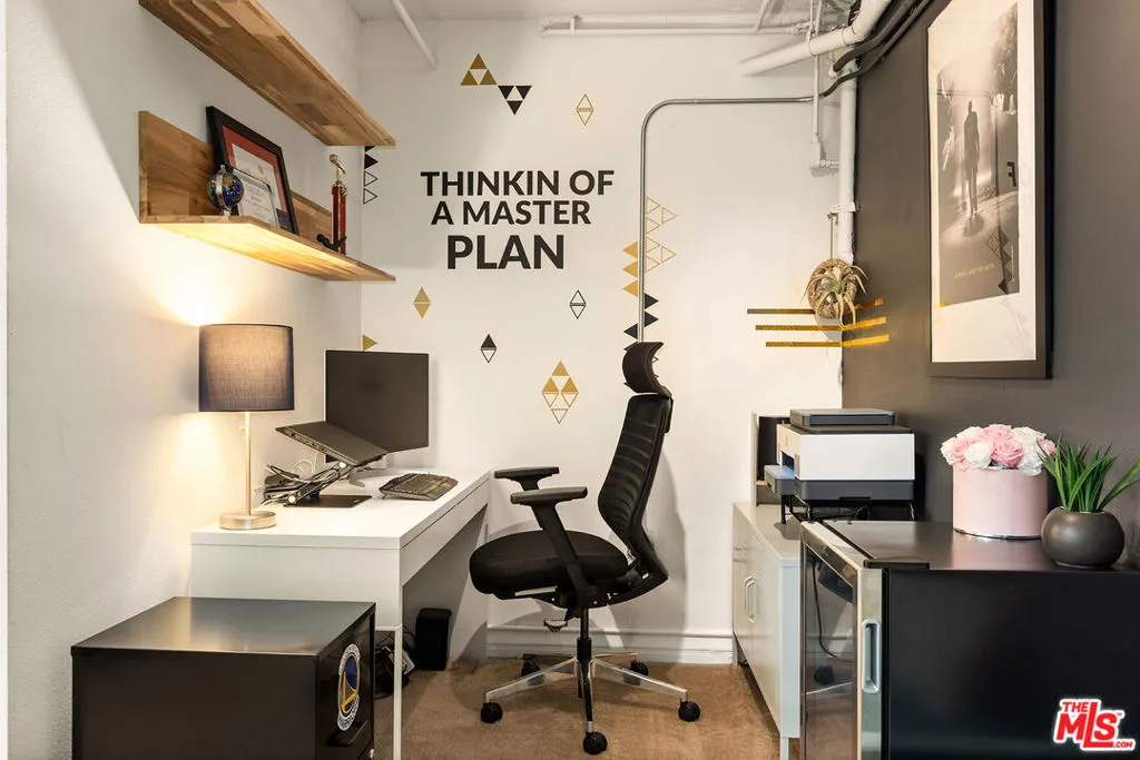 Los Angeles, California 90064, United States, 3 Bedrooms Bedrooms, ,3 BathroomsBathrooms,Residential,Active,33896