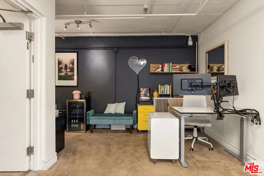 Los Angeles, California 90064, United States, 3 Bedrooms Bedrooms, ,3 BathroomsBathrooms,Residential,Active,33896