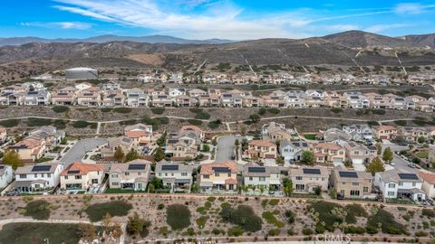 Photo of 18348 Cachet Way, Canyon Country, CA 91350 (MLS # SR25279049)