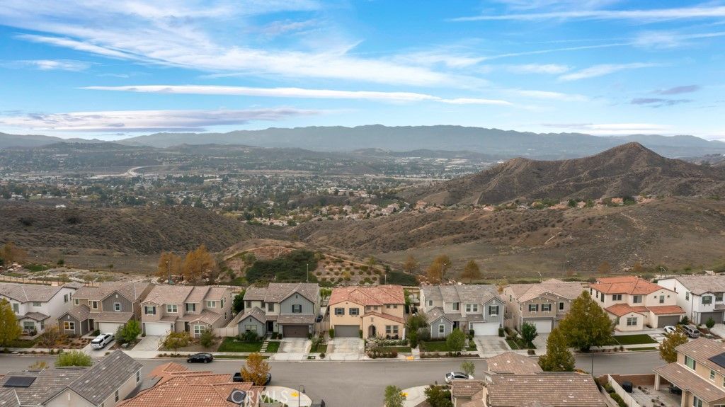 Photo of 18348 Cachet Way, Canyon Country, CA 91350 (MLS # SR25279049)