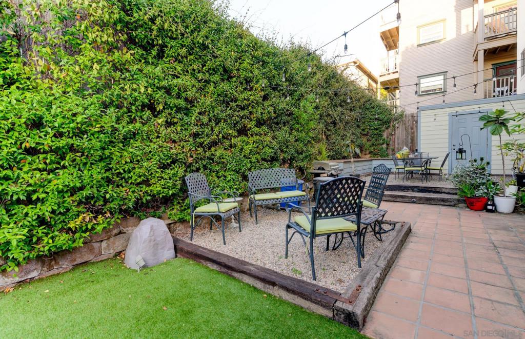 Downtown - Residential Income