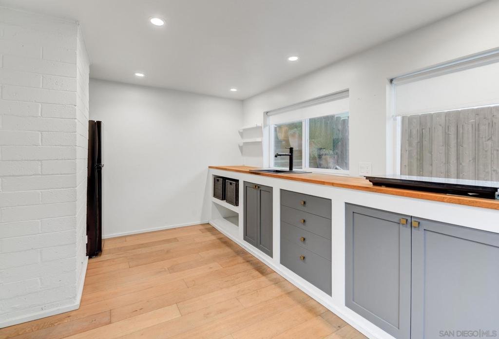 Downtown - Residential Income