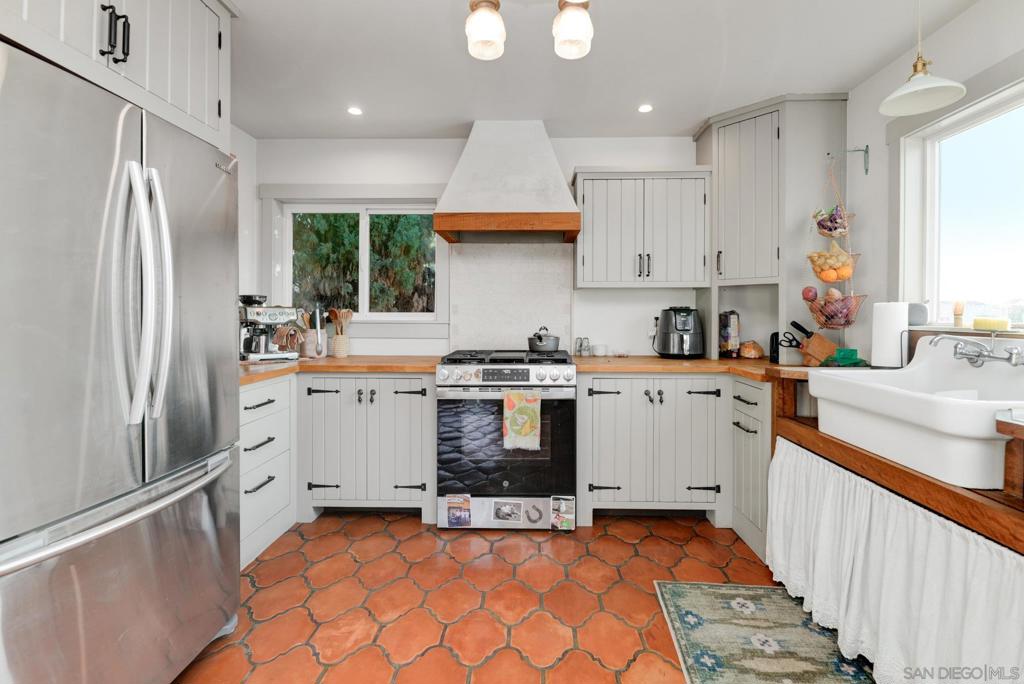 Downtown - Residential Income