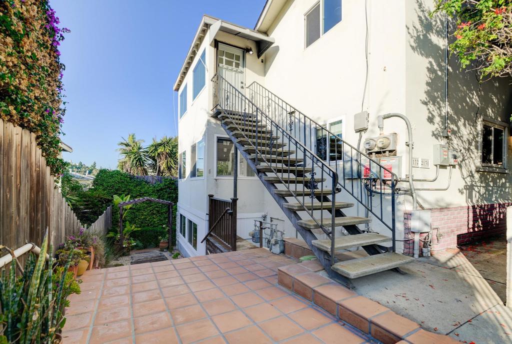 Downtown - Residential Income