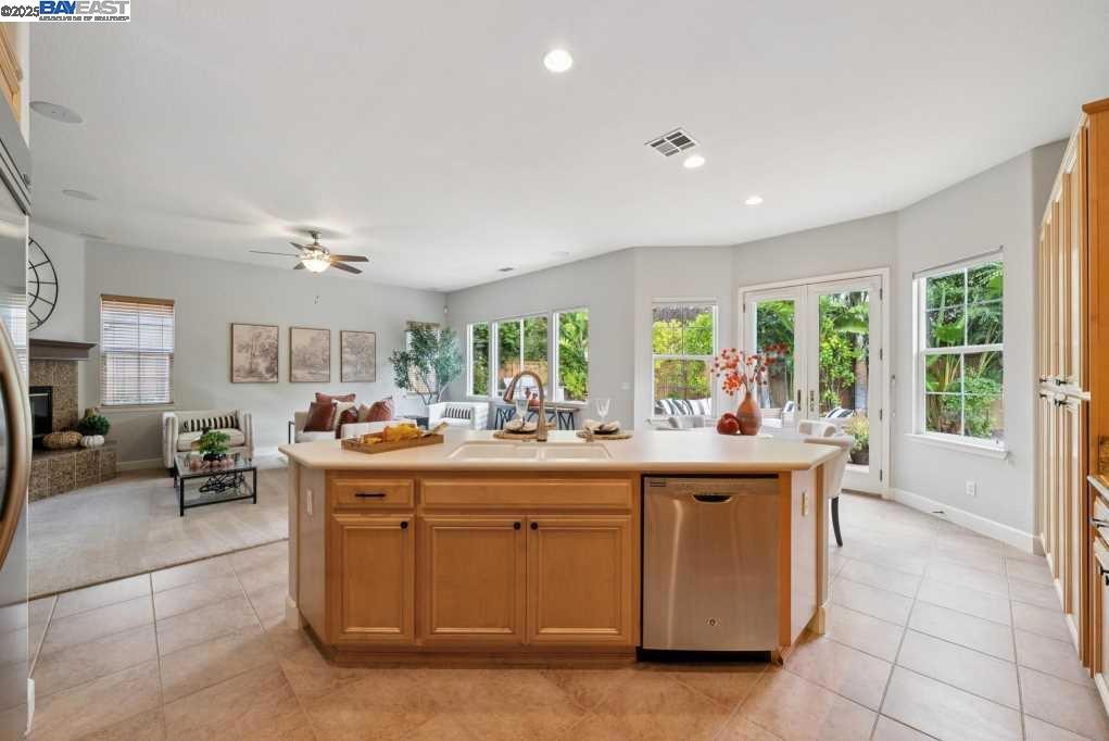 CRYSTYL RANCH - Residential