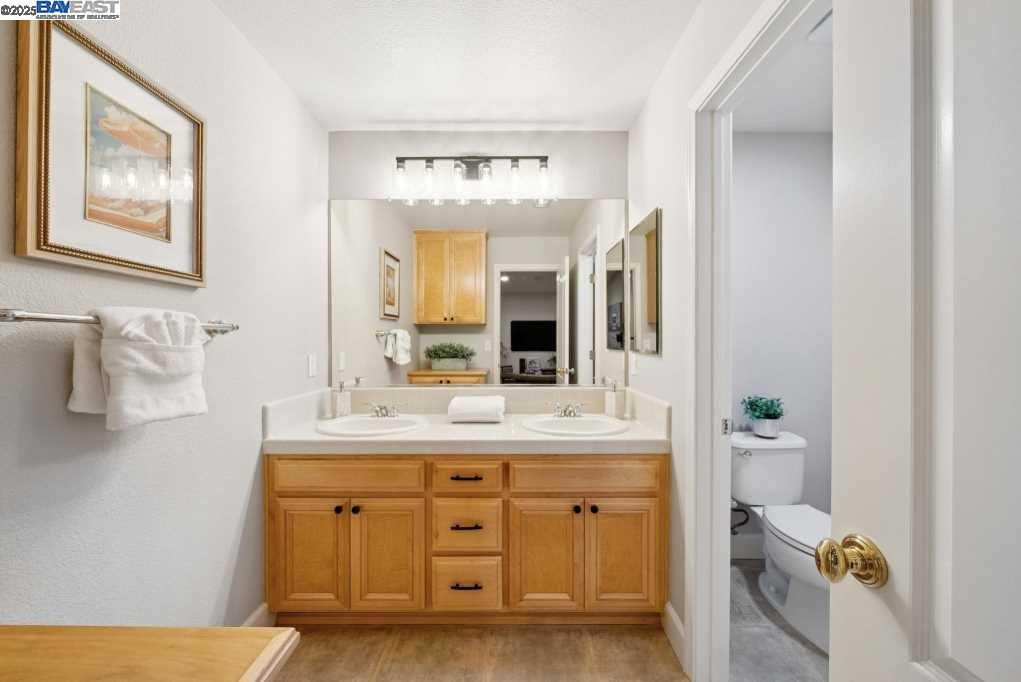 CRYSTYL RANCH - Residential