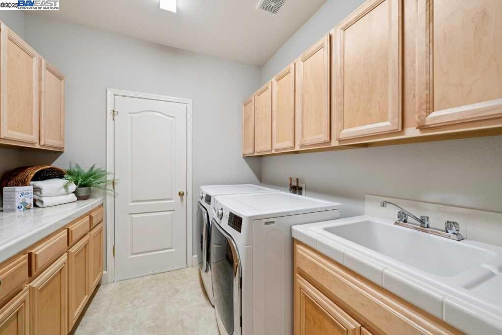 CRYSTYL RANCH - Residential