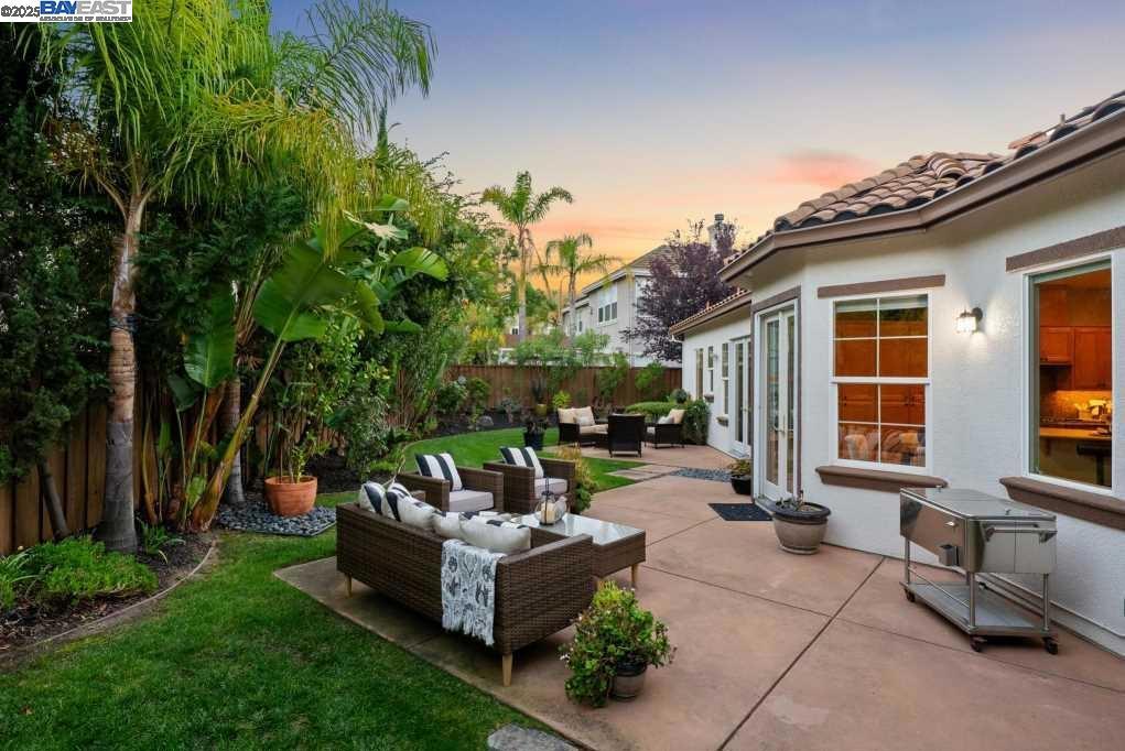 CRYSTYL RANCH - Residential
