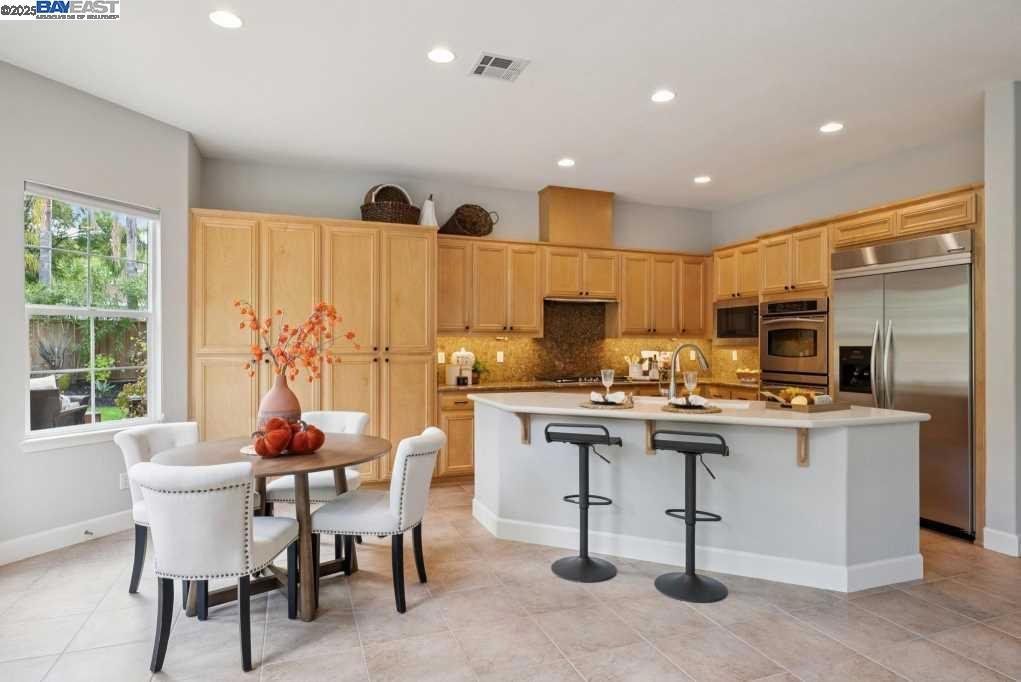 CRYSTYL RANCH - Residential
