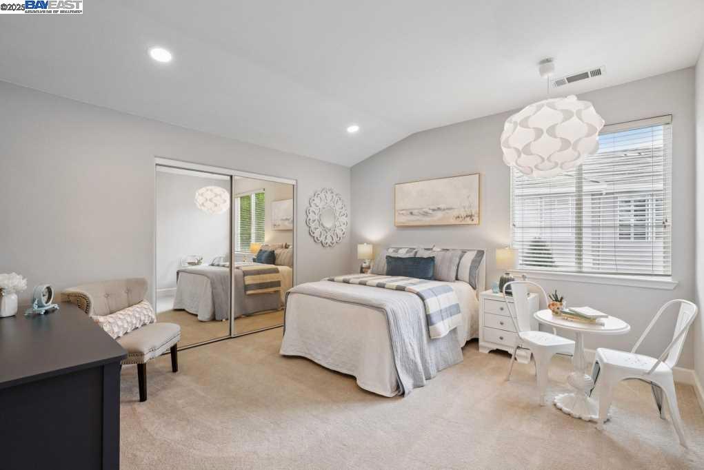 CRYSTYL RANCH - Residential
