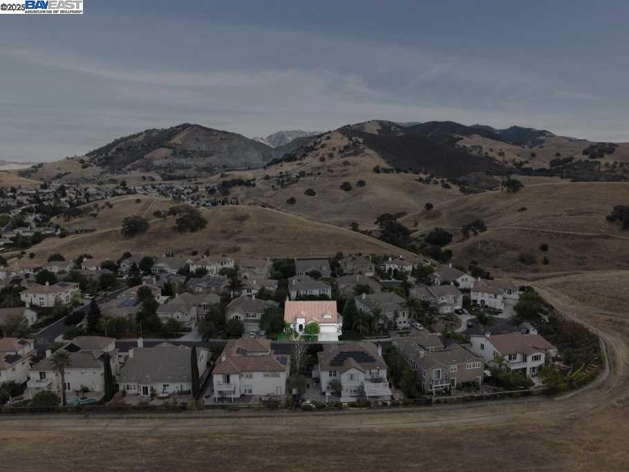 CRYSTYL RANCH - Residential
