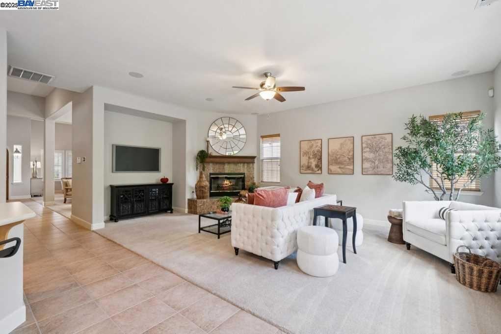 CRYSTYL RANCH - Residential