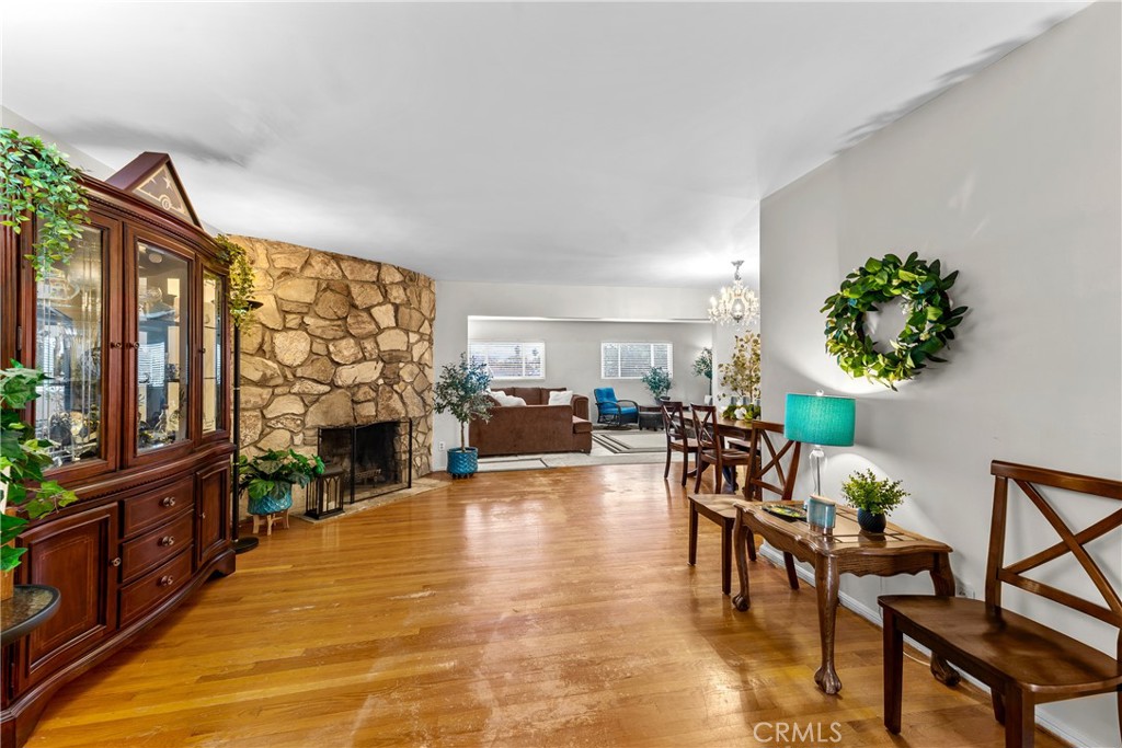 205 W Oakmont Drive