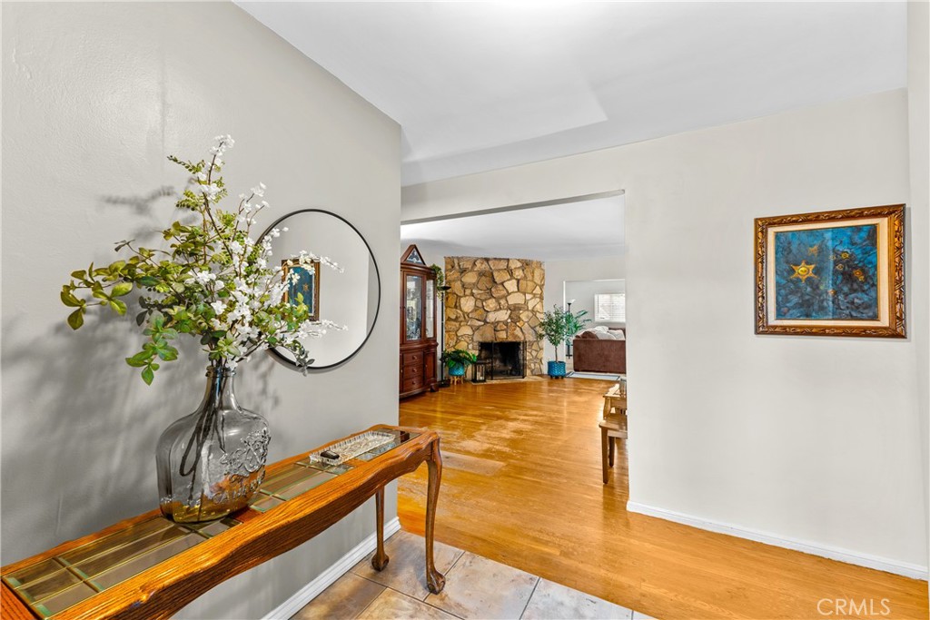 205 W Oakmont Drive