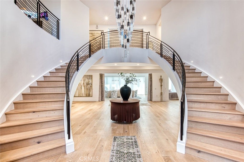 5585 Blue Ridge