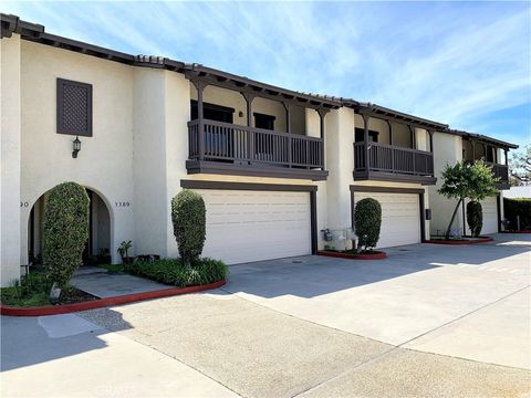 Photo of 1189 Strawberry Ln, Glendora, CA 91740 (MLS # CV26065563)
