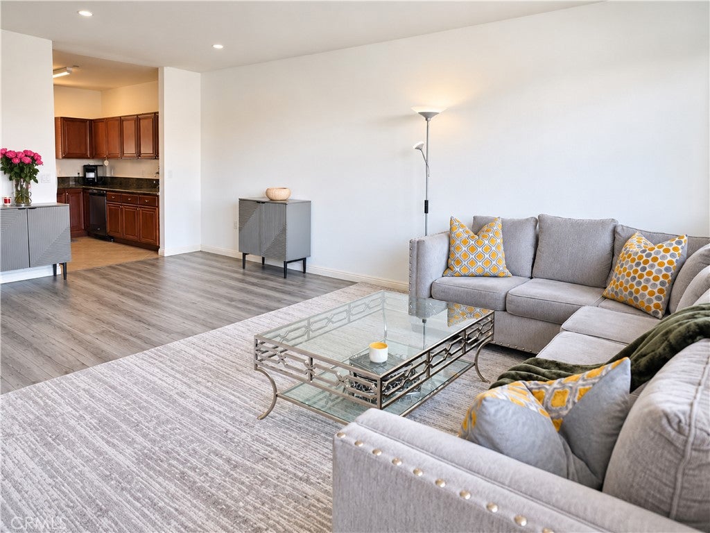 13951 Sherman Way 301