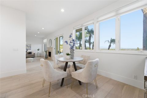 Tiny photo for 7612 Carmenita LN, West Hills, CA 91304 (MLS # SR26099585)