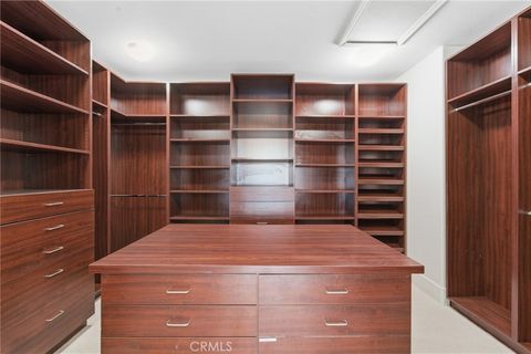 Tiny photo for 7612 Carmenita LN, West Hills, CA 91304 (MLS # SR26099585)