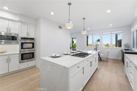 Tiny photo for 7612 Carmenita LN, West Hills, CA 91304 (MLS # SR26099585)