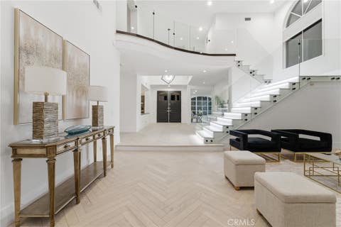 Tiny photo for 7612 Carmenita LN, West Hills, CA 91304 (MLS # SR26099585)