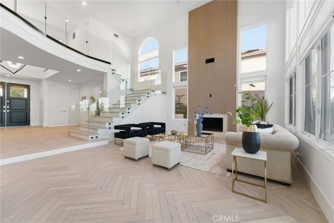Tiny photo for 7612 Carmenita LN, West Hills, CA 91304 (MLS # SR26099585)
