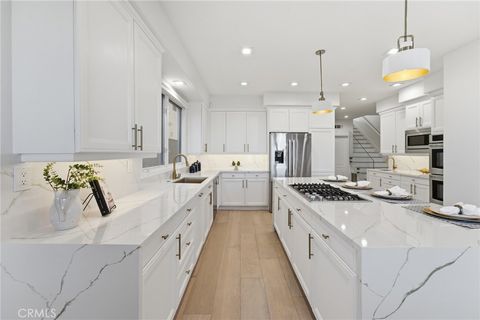 Tiny photo for 7612 Carmenita LN, West Hills, CA 91304 (MLS # SR26099585)