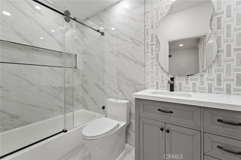 Tiny photo for 7612 Carmenita LN, West Hills, CA 91304 (MLS # SR26099585)