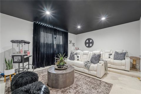 Tiny photo for 7612 Carmenita LN, West Hills, CA 91304 (MLS # SR26099585)