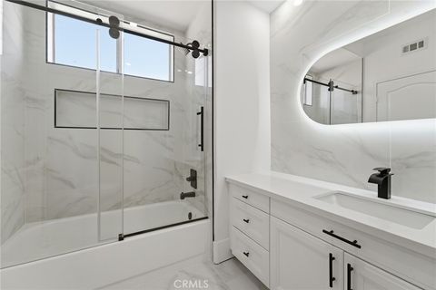 Tiny photo for 7612 Carmenita LN, West Hills, CA 91304 (MLS # SR26099585)