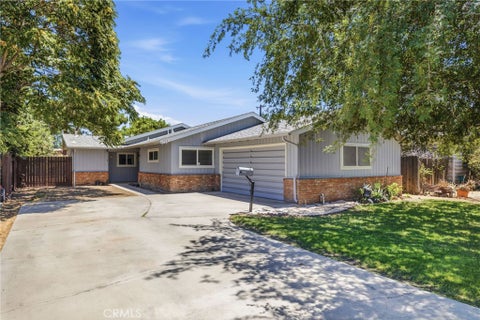 Photo of 524 B Street, Bakersfield, CA 93304 (MLS # SR26151302)
