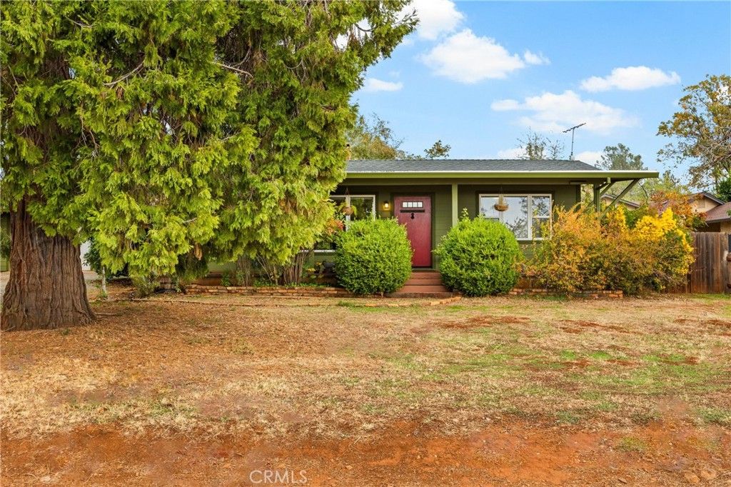 Photo of 5416 Foster Rd, Paradise, CA 95969 (MLS # SN25244028)