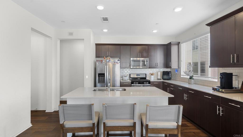 1270 Paseo Sea Breeze 26