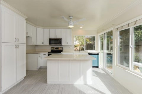 Photo of 17562 Manchester Ave Ave, Irvine, CA 92614 (MLS # OC26211634)