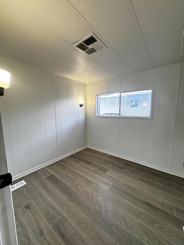 Not Applicable-1 - Manufactured In Park