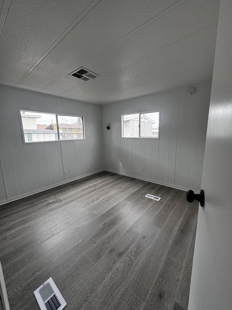 Not Applicable-1 - Manufactured In Park