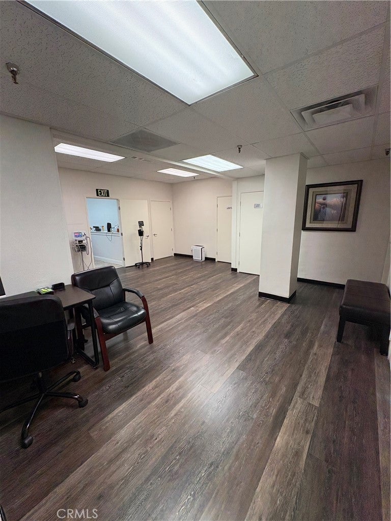 855 N Lark Ellen L