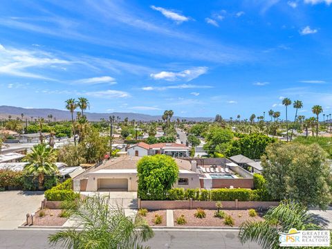 Photo of 628 S Mountain View Drive, Palm Springs, CA 92264 (MLS # 26857719PS)